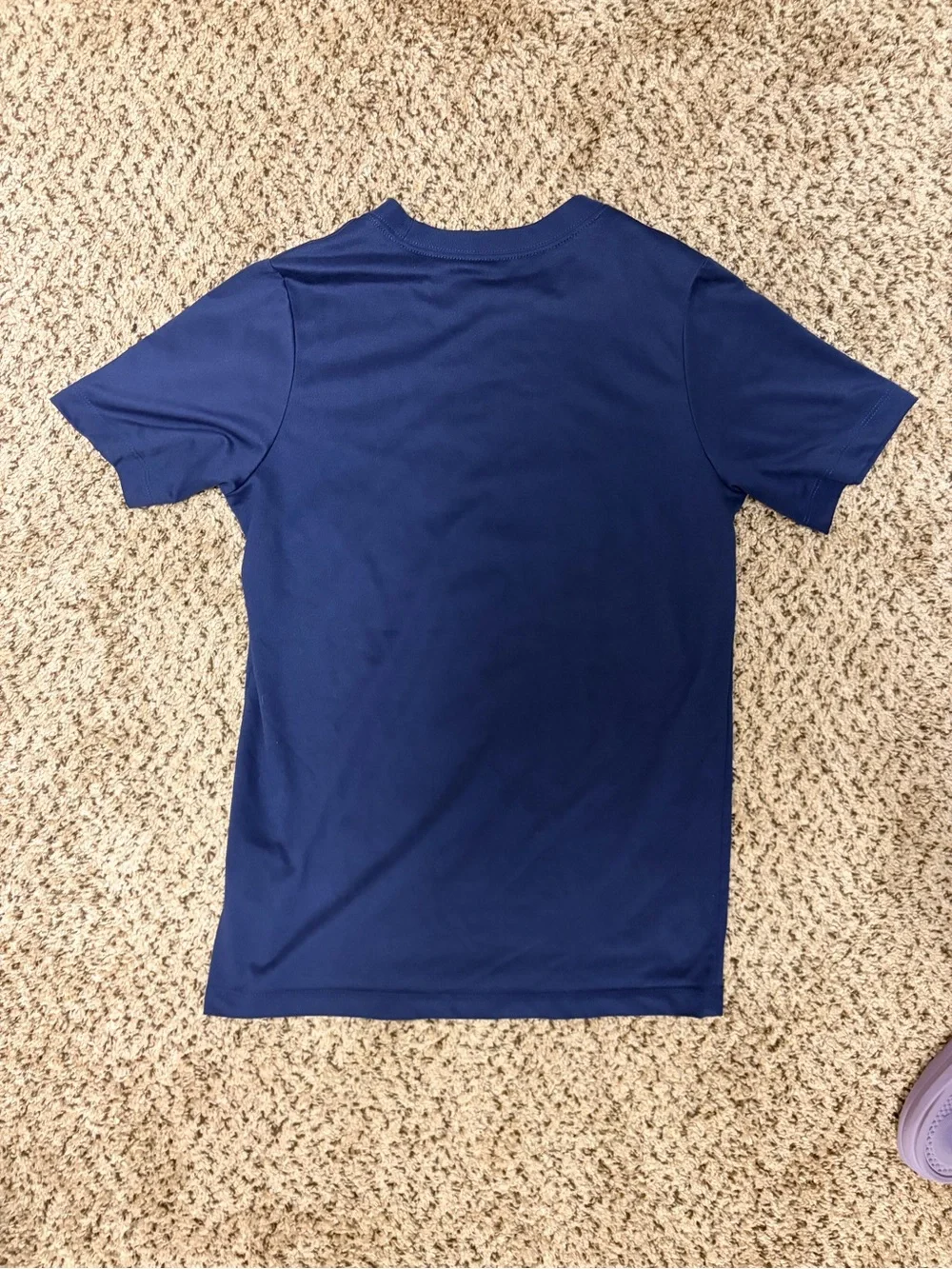 Nike Navy Short Sleeve Tee with White Swoosh Size Boys Large